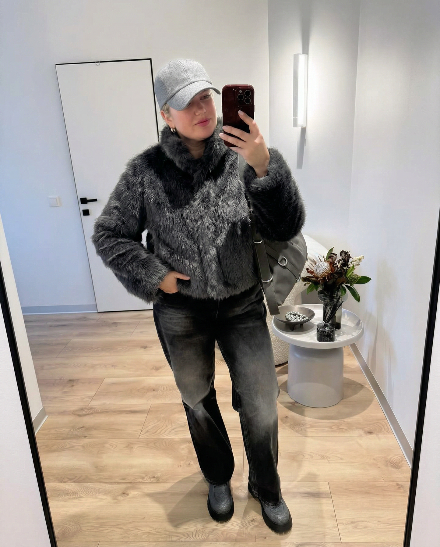 Luxe Soft-Shoulder Faux-Fur Coat - Black