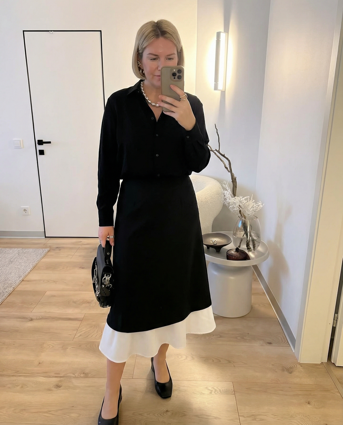 Luxe Contrast Hem Midi Skirt – Black